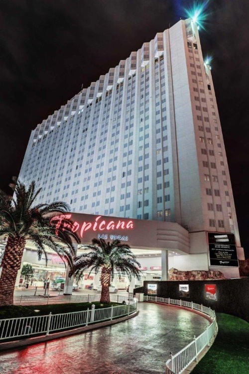 Tropicana Las Vegas a DoubleTree by Hilton Resort & Casino  image 2