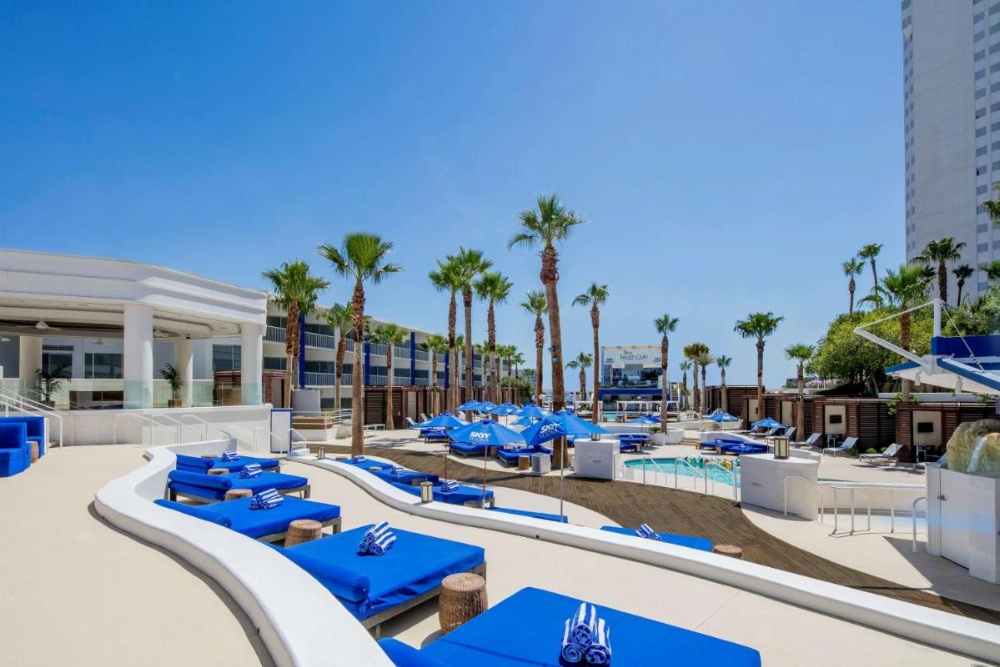 Tropicana Las Vegas a DoubleTree by Hilton Resort & Casino 